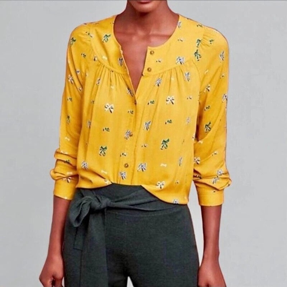 Anthropologie 26 of 52 Conversations Mustard Yellow Bow‎ Pattern Blouse Size 4